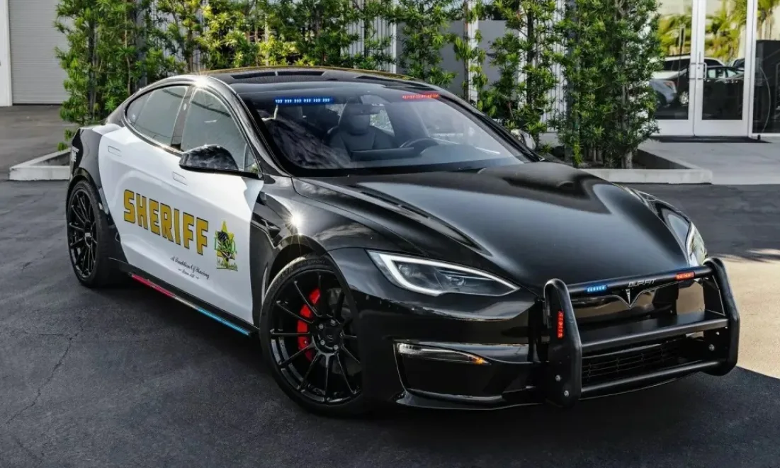 Tesla Model S Plaid da polícia dos EUA [Divulgação]