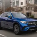 Imagem mostra Mercedes-Benz GLC 350e Plug-In Hybrid - GLC híbrido