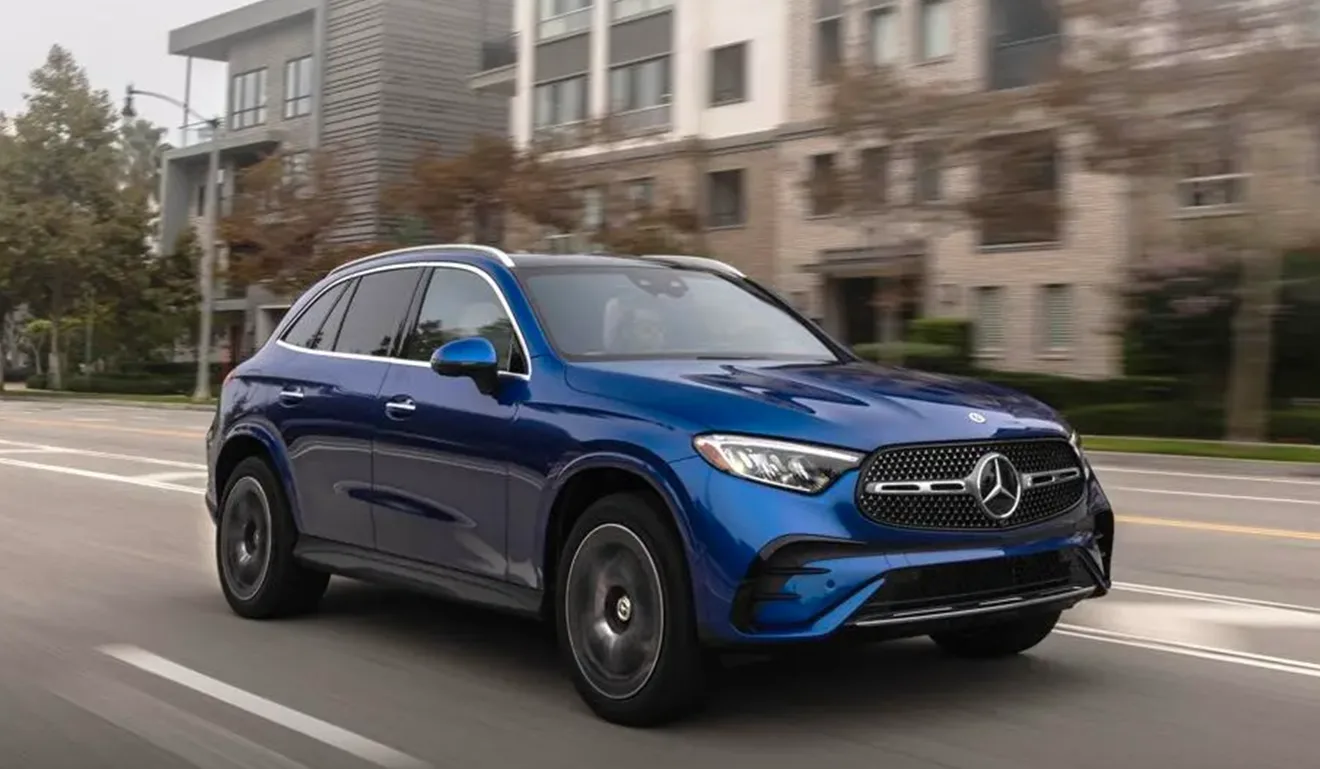 Imagem mostra Mercedes-Benz GLC 350e Plug-In Hybrid - GLC híbrido