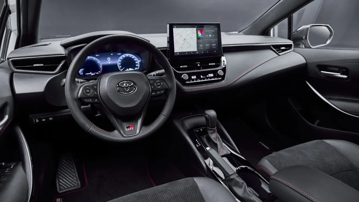 Imagem mostra interior do Corolla Toyota 2025