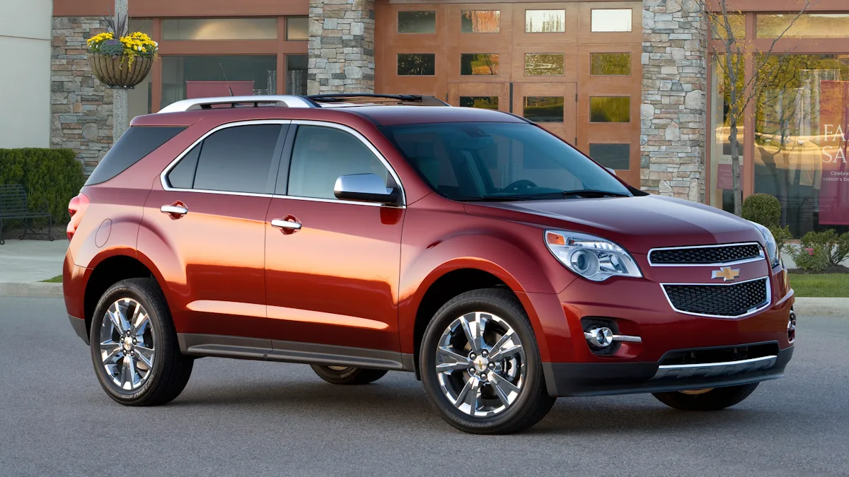 segunda geração do Chevrolet Equinox vermelho de frente