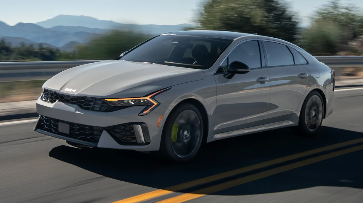 A beleza do Kia K5 não se compara aos carros anteriores do fabricante 