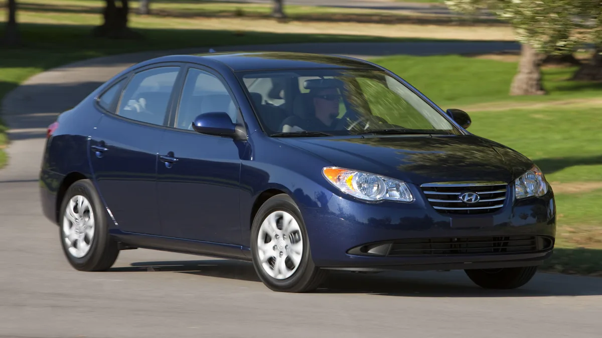 Hyundai Elantra 2006 azul de frente