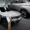 Imagem mostra Lada Niva - T-134 de frente e traseira