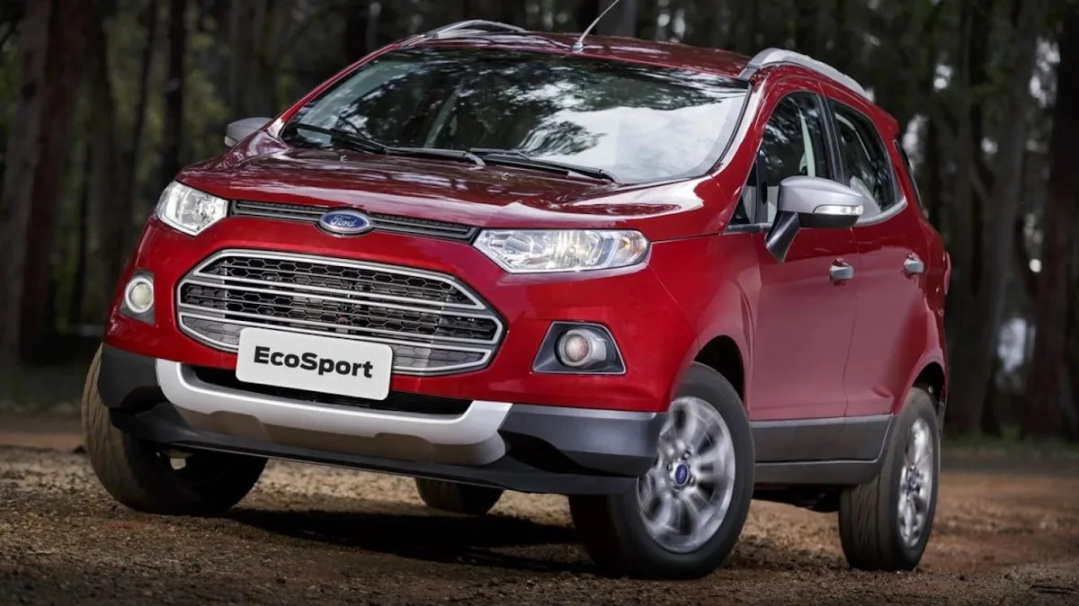 Imagem mostra Ford EcoSport 2016 - Carros na faixa de R$ 50.000