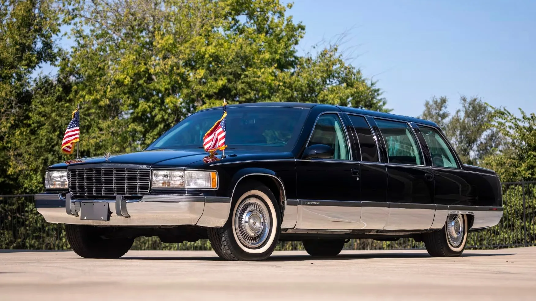 Limousine presidencial dos Estados Unidos vai a leilão