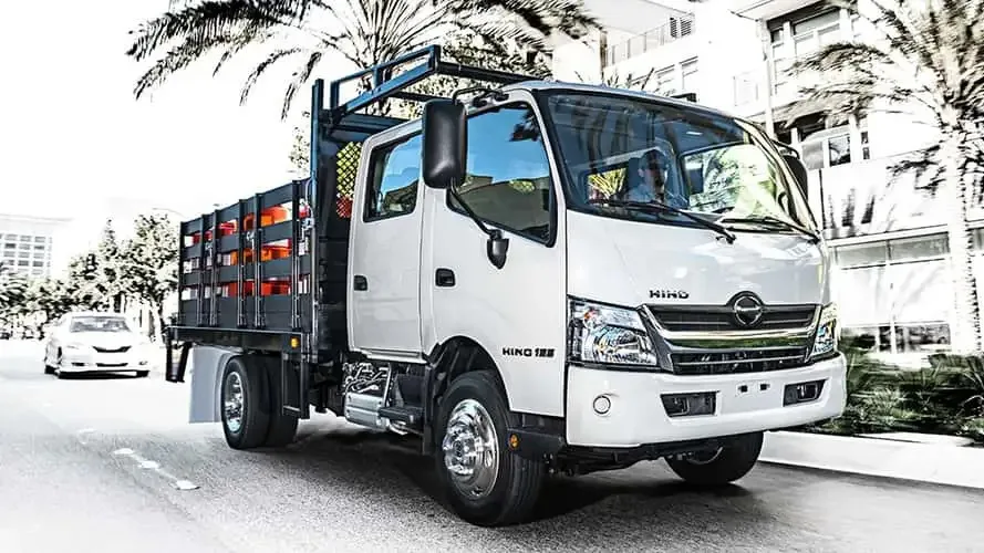 Imagem mostra caminhão da Hino - Empresa da Toyota frauda emissões de diesel