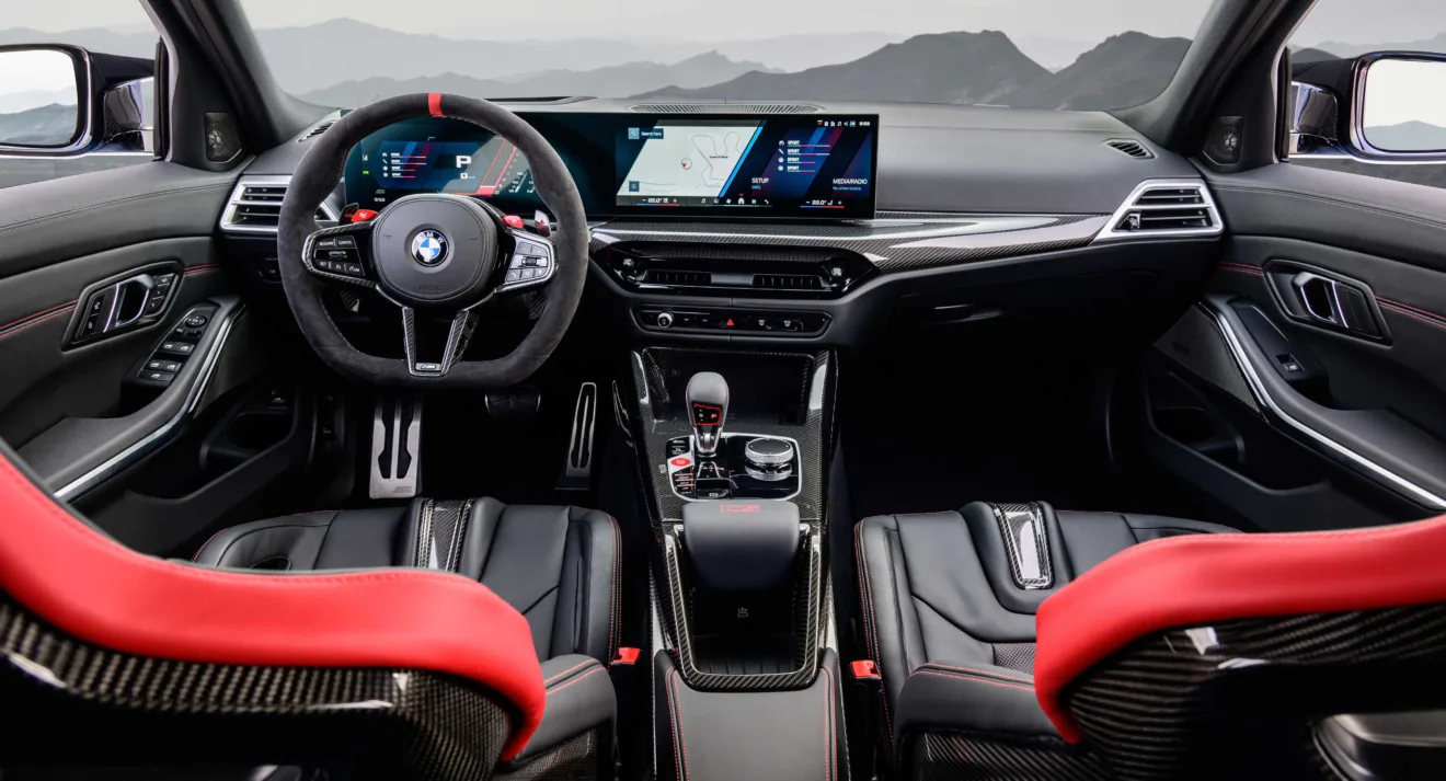 Interior do BMW M3 CS Touring