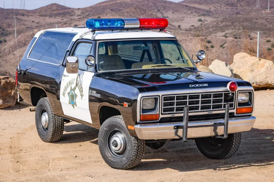 Dodge Ramcharger 4x4 1982 [Bringtrailer.com]