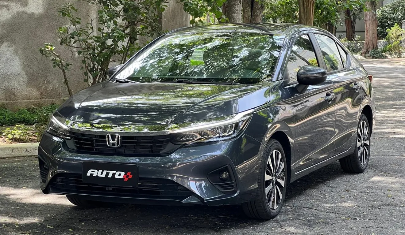 Imagem mostra Honda City Sedan de frente - Confira avaliação