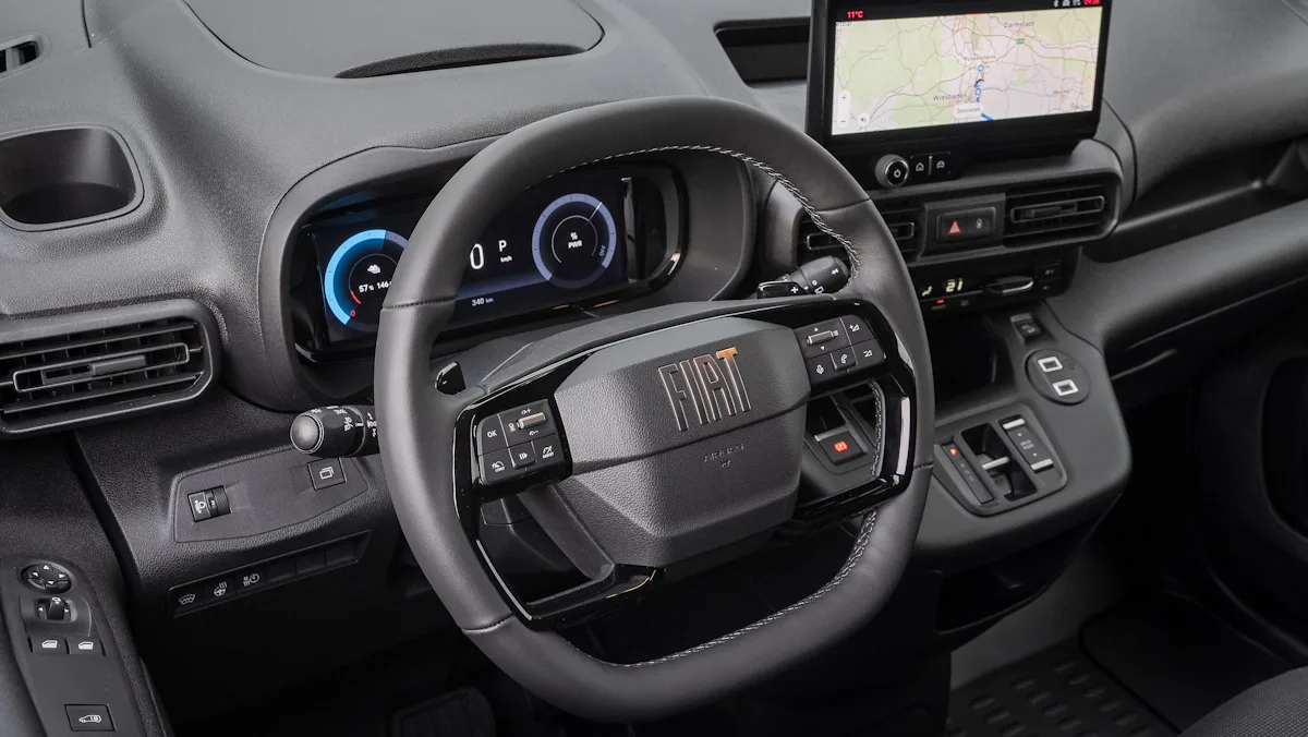 interior novo Fiat doblo