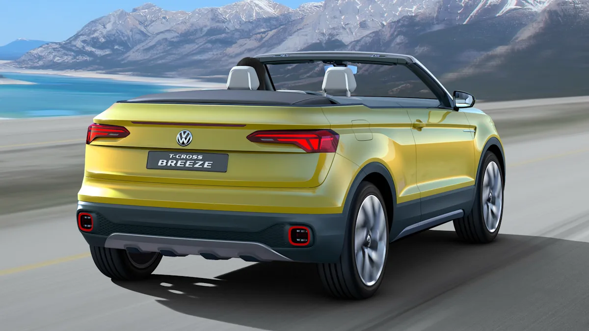 T-Cross Breeze Concept amarelo de traseira 