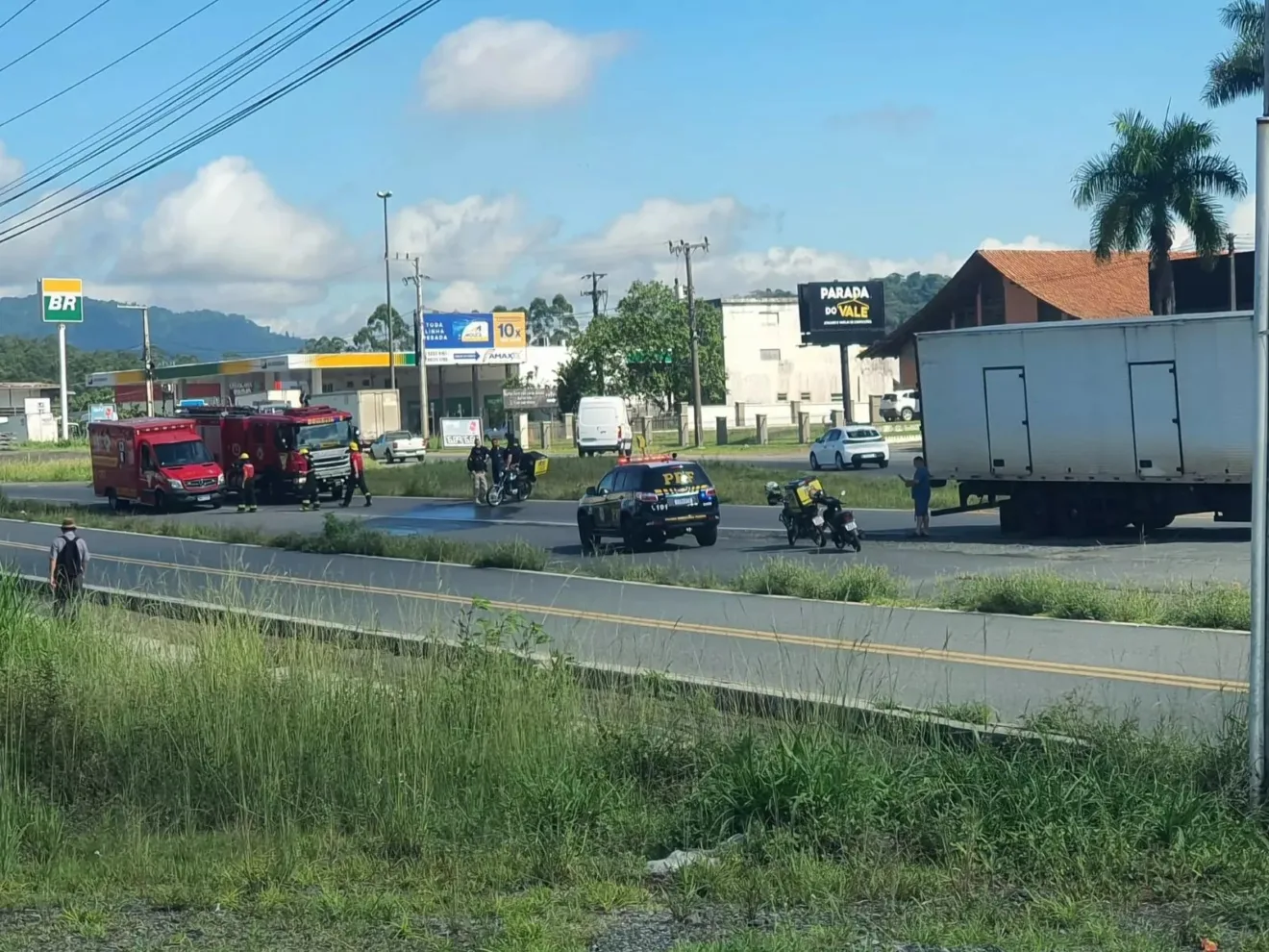 Acidente na BR-470 com vítima fatal e visto de lado