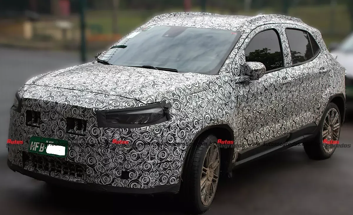 Fiat Pulse Abarth 2026 camuflado parado de frente