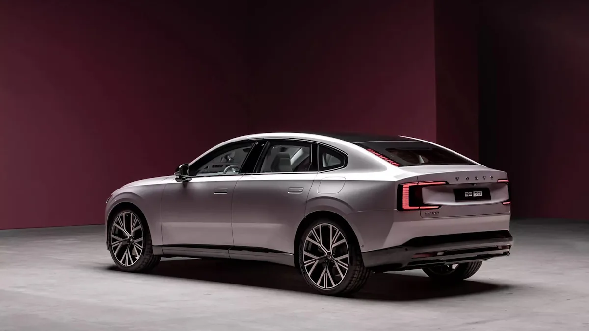 Imagem mostra traseira do novo Volvo ES90