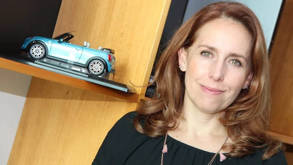 Imagem mostra Maru Escobedo - CEO BMW Brasil - Mulheres que chegaram ao topo - dia da mulher