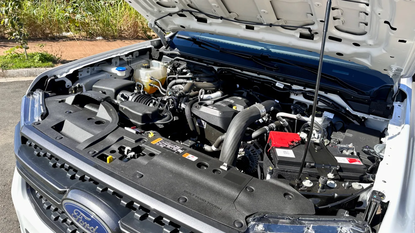 motor 2.0 turbo ford ranger black