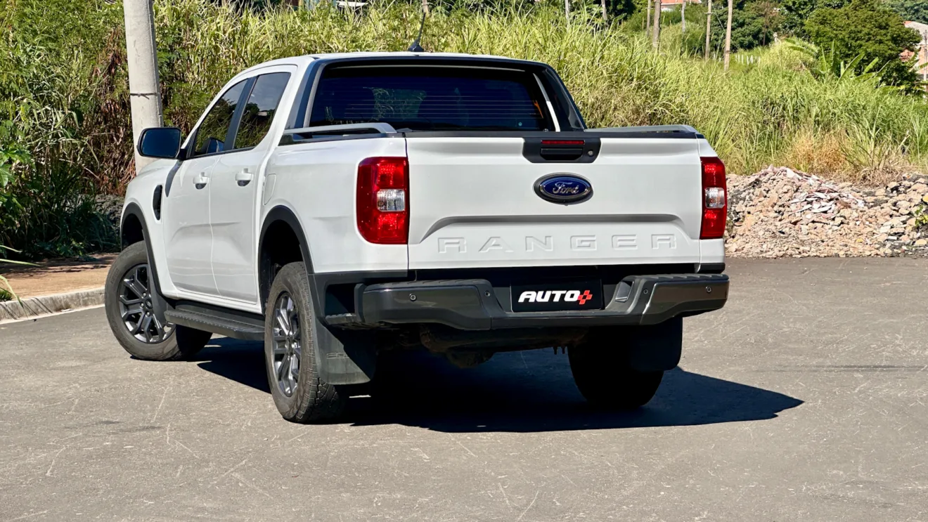 Ford Ranger Black branca de traseira