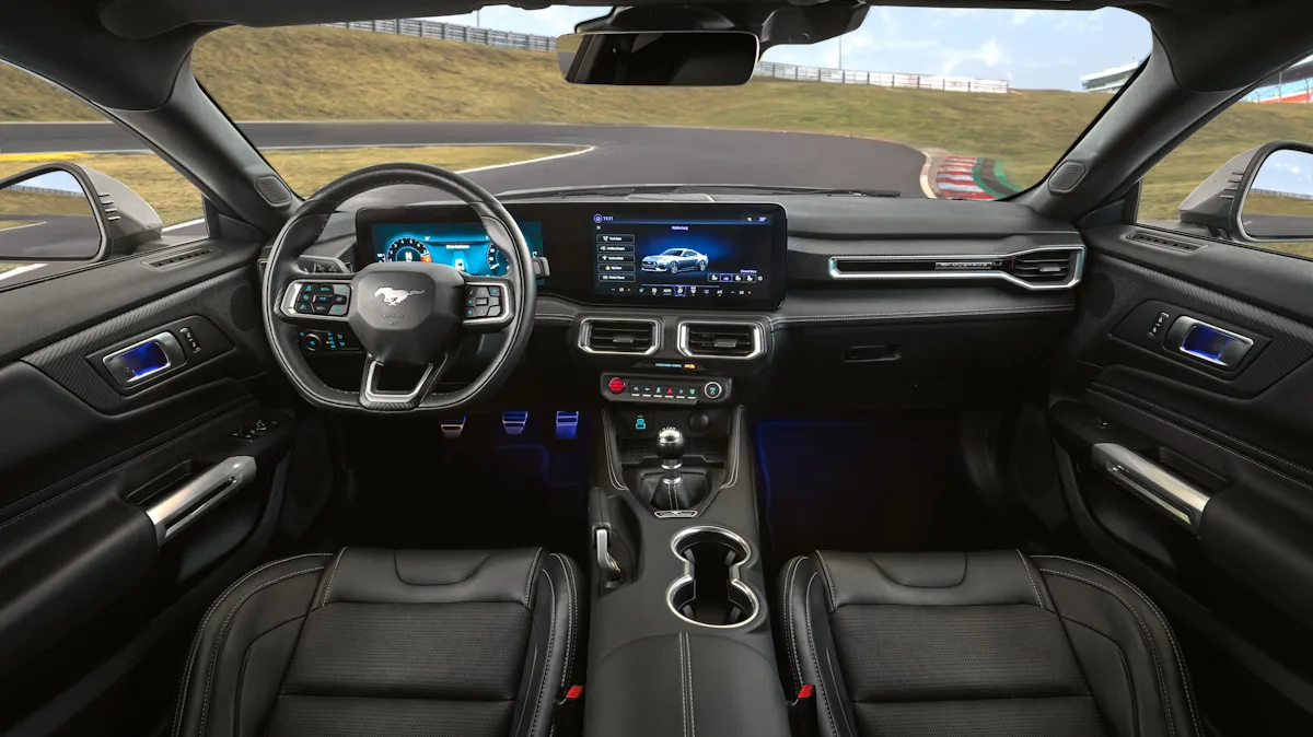interior do Ford Mustang manual