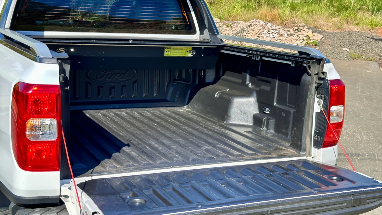caçamba ford ranger black