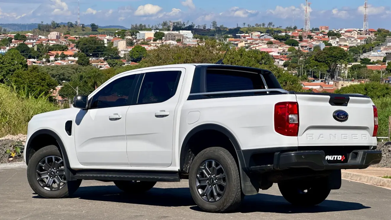 Ford Ranger Black branca de traseira