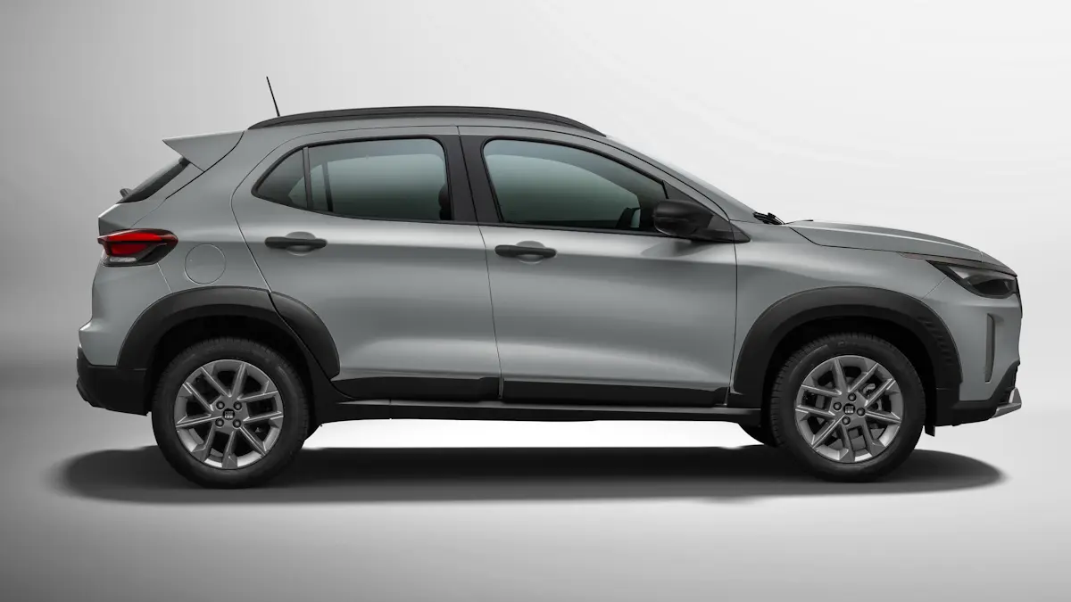 lateral  Fiat Pulse Drive automático prata 2026