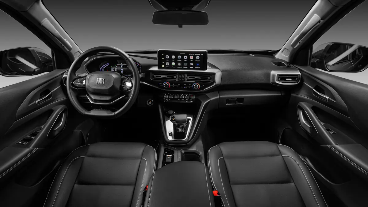 Fiat Titano Ranch interior
