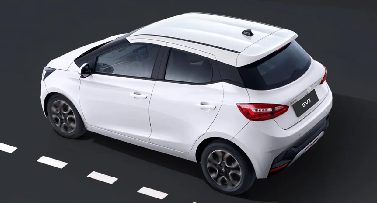 JMEV EV3 branco de traseira