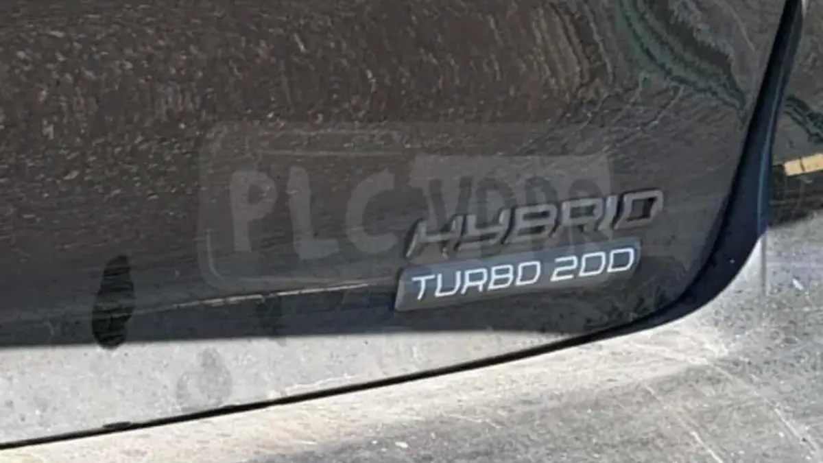 Imagem mostra nome do Peugeot 208 Hybrid