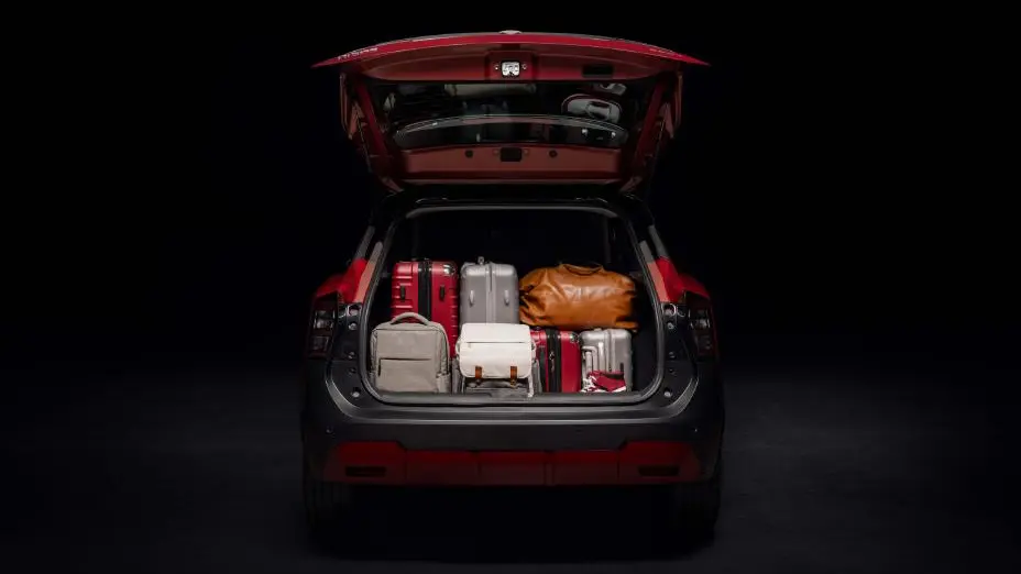 Imagem mostra porta-malas do novo Nissan Kicks