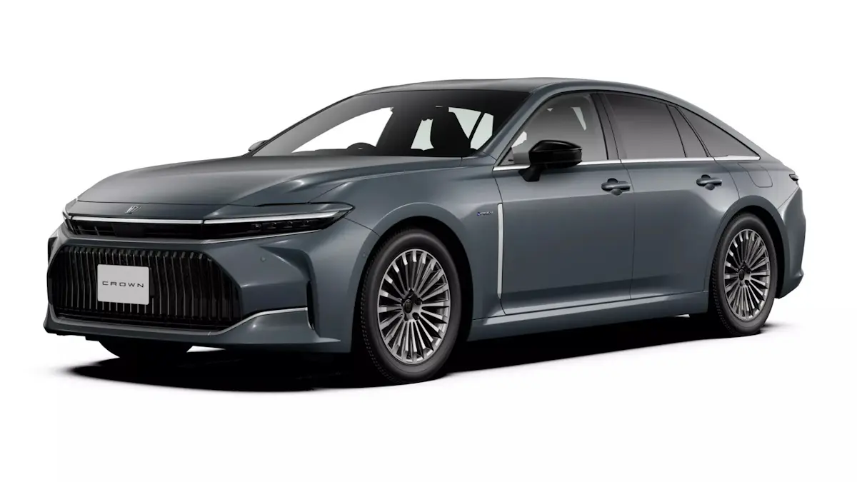 Imagem mostra Toyota Crown Sedan
