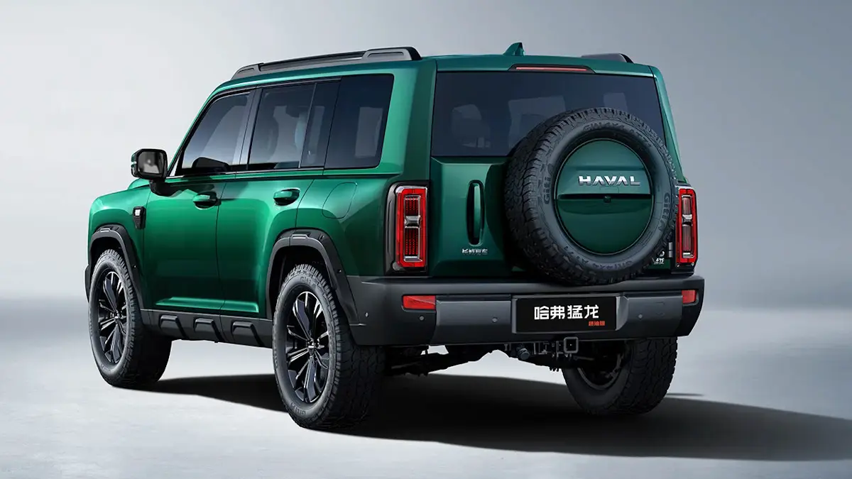 GWM Haval H9 2026 verde de traseira com motor diesel