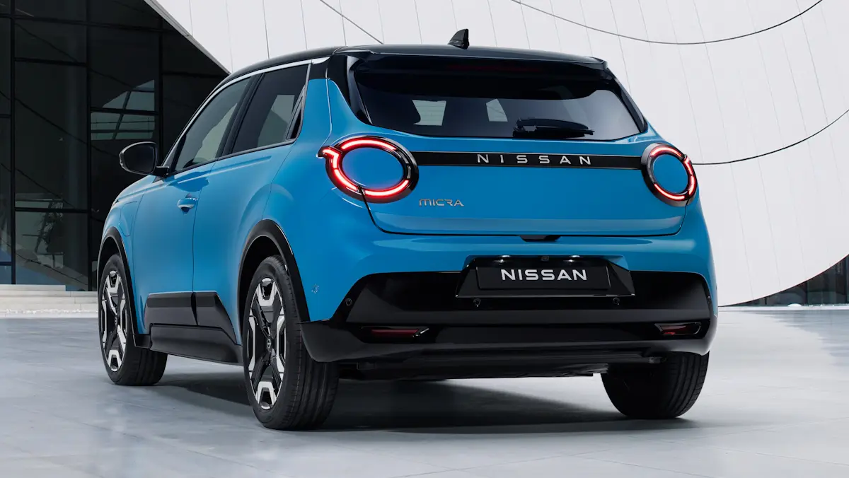 Nissan Micra march azul de frente