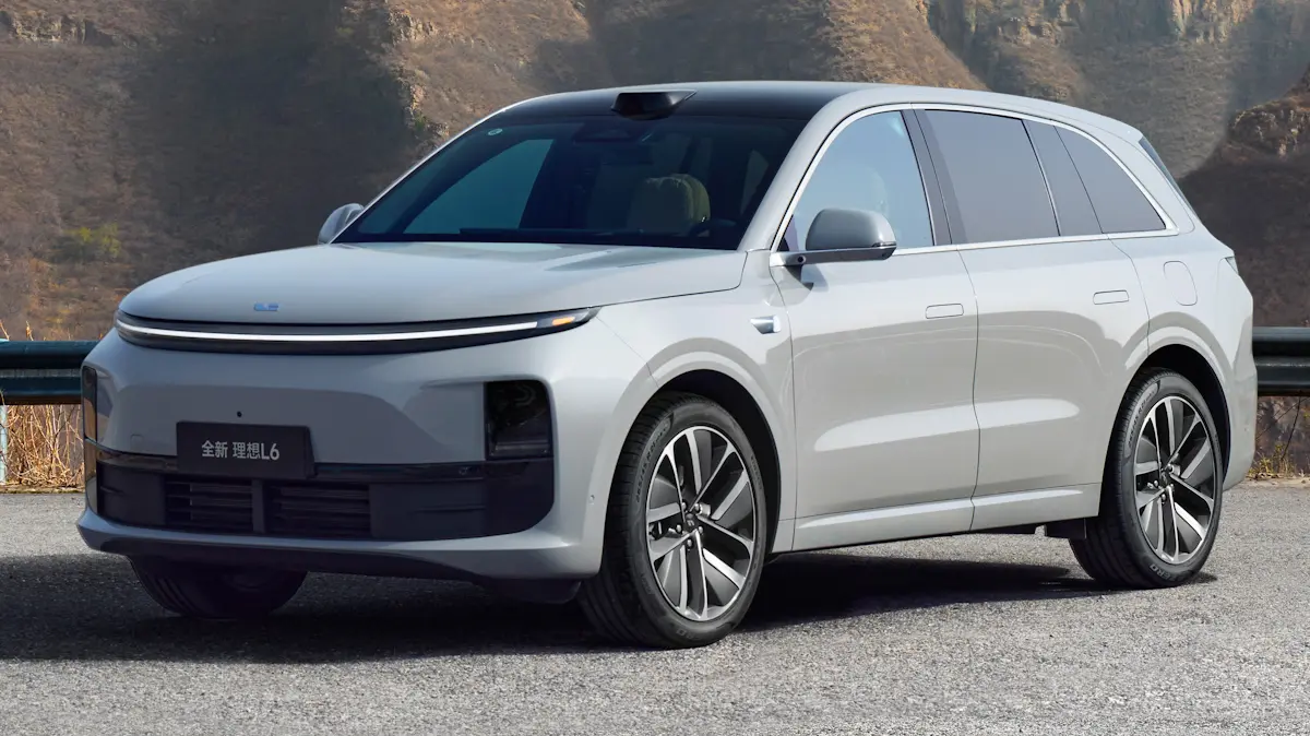 Li Auto L6 branco de frente marcas chinesas