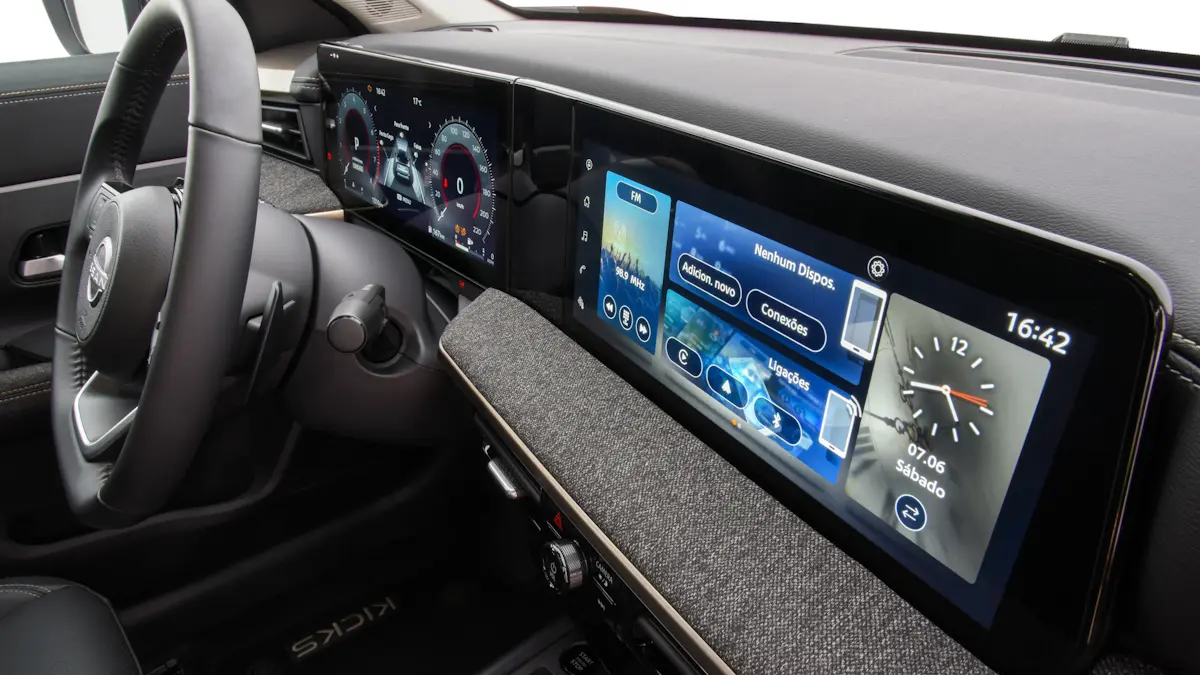 Nissan Kicks Platinum 2026 central multimídia e painel de instrumentos digital