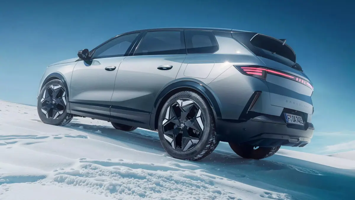 Opel Grandland Electric AWD [divulgação]