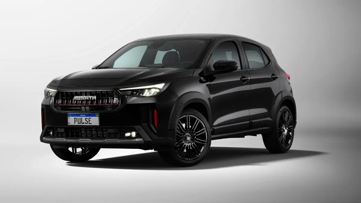 Fiat Pulse Abarth preto de frente e lado estático