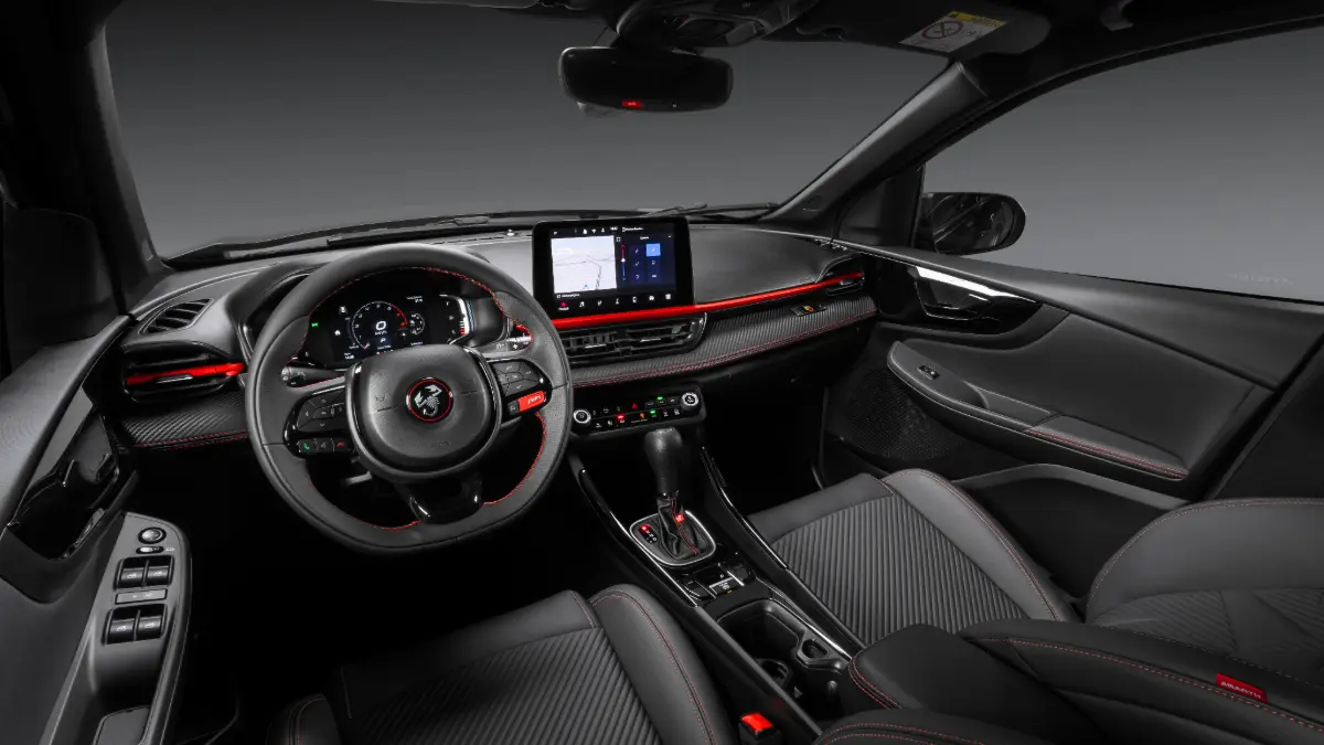Interior do Fiat Pulse Abarth