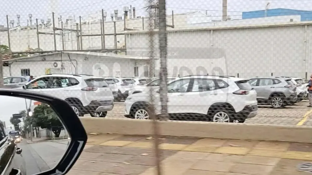 Flagra do facelift do Chevrolet Tracker na fábrica de São Cateano do Sul (SP)