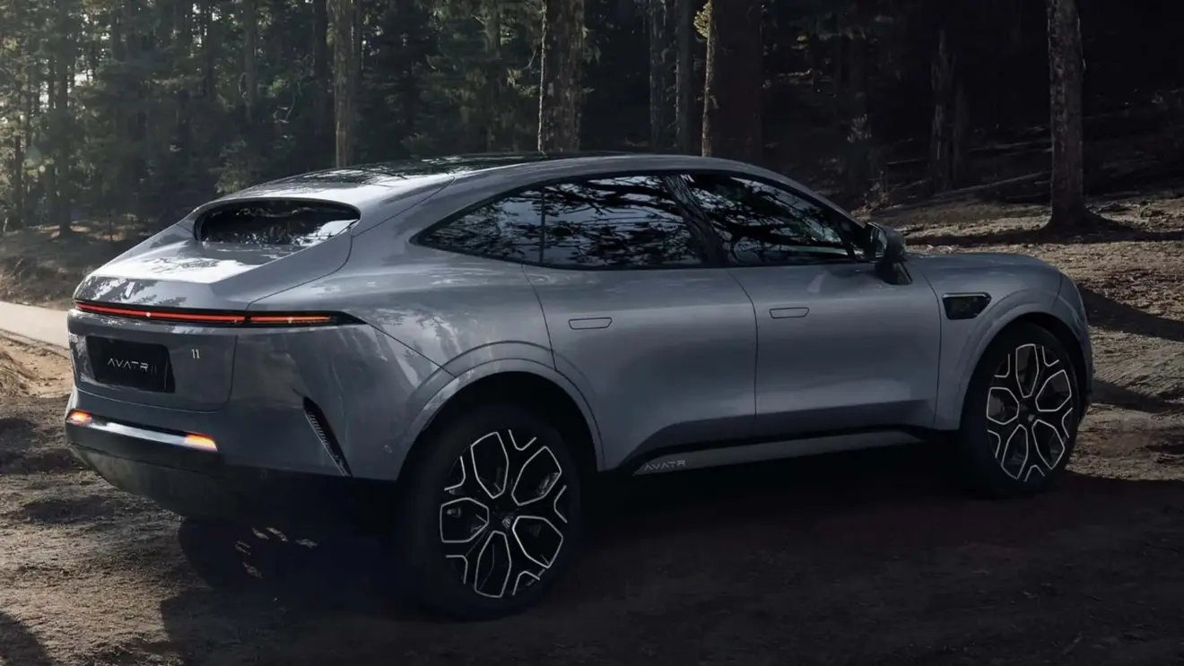 Changan Avatr 11 estático cinza de traseira