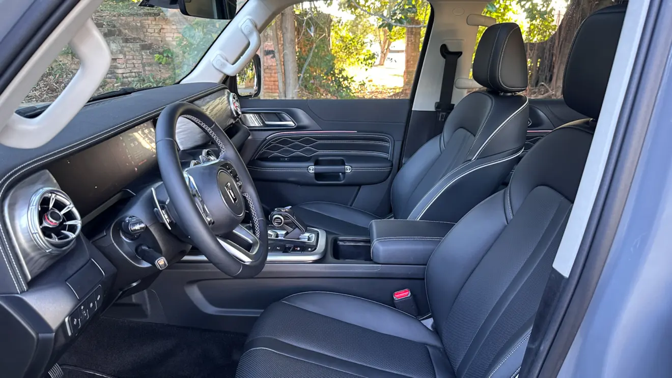 banco dianteiro tank 300