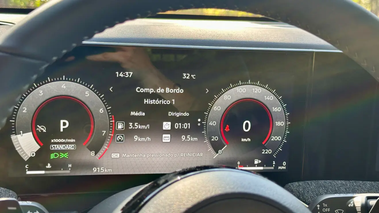 painel de instrumentos do novo nissan kicks