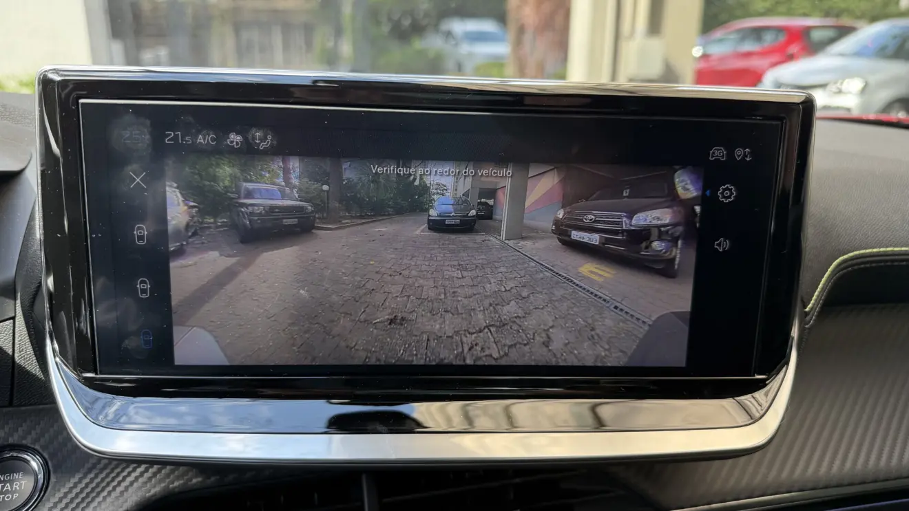 câmera de ré do Peugeot e-2008 GT