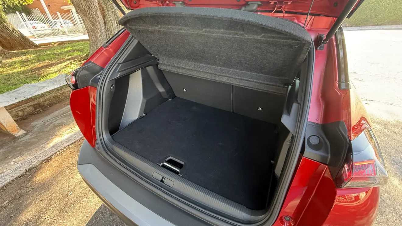 Porta-malas do Peugeot e-2008 GT