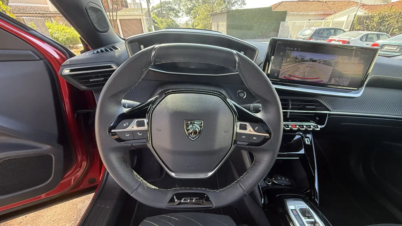 Volante do Peugeot e 2008 GT