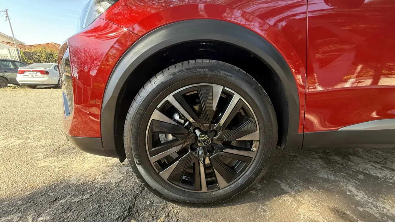 Roda do Peugeot e-2008 GT