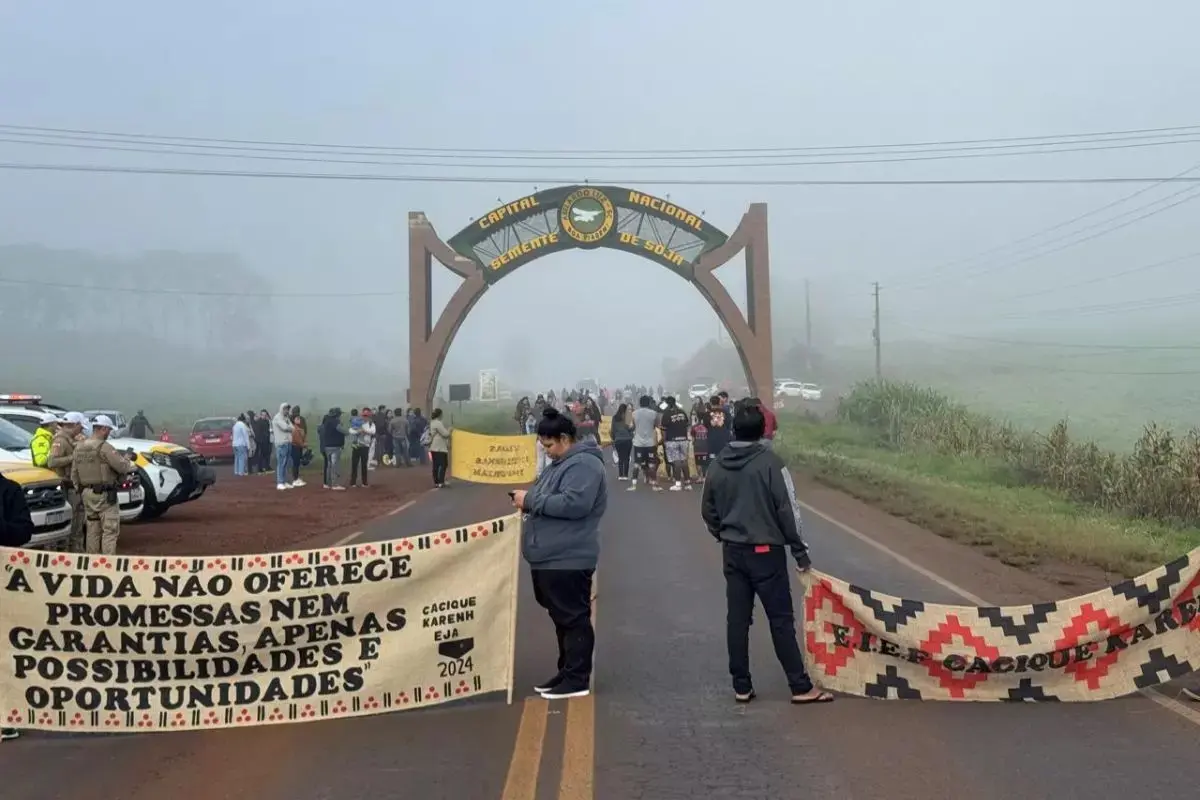Protesto de indígenas na SC-155