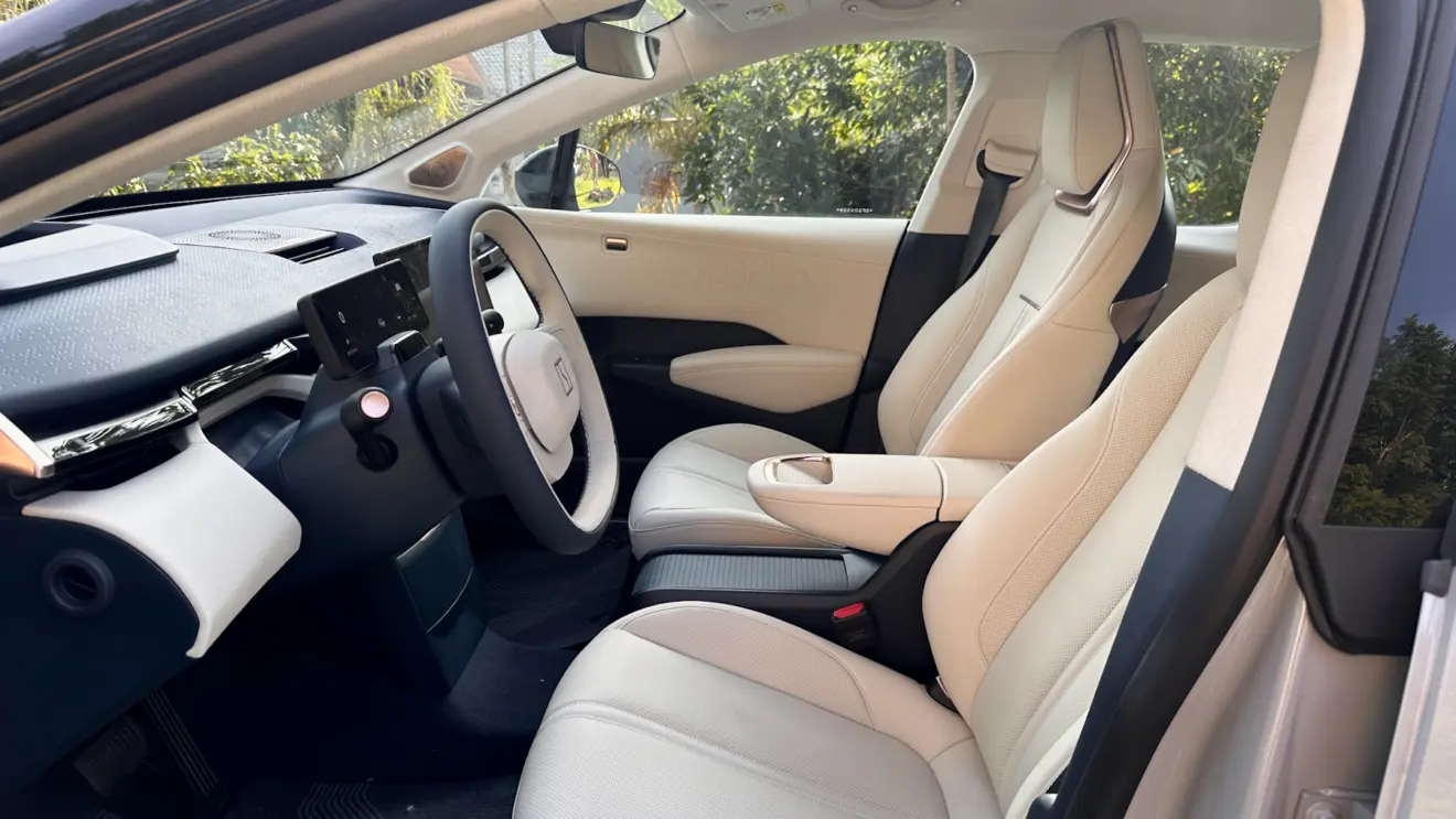 banco dianteiro zeekr x