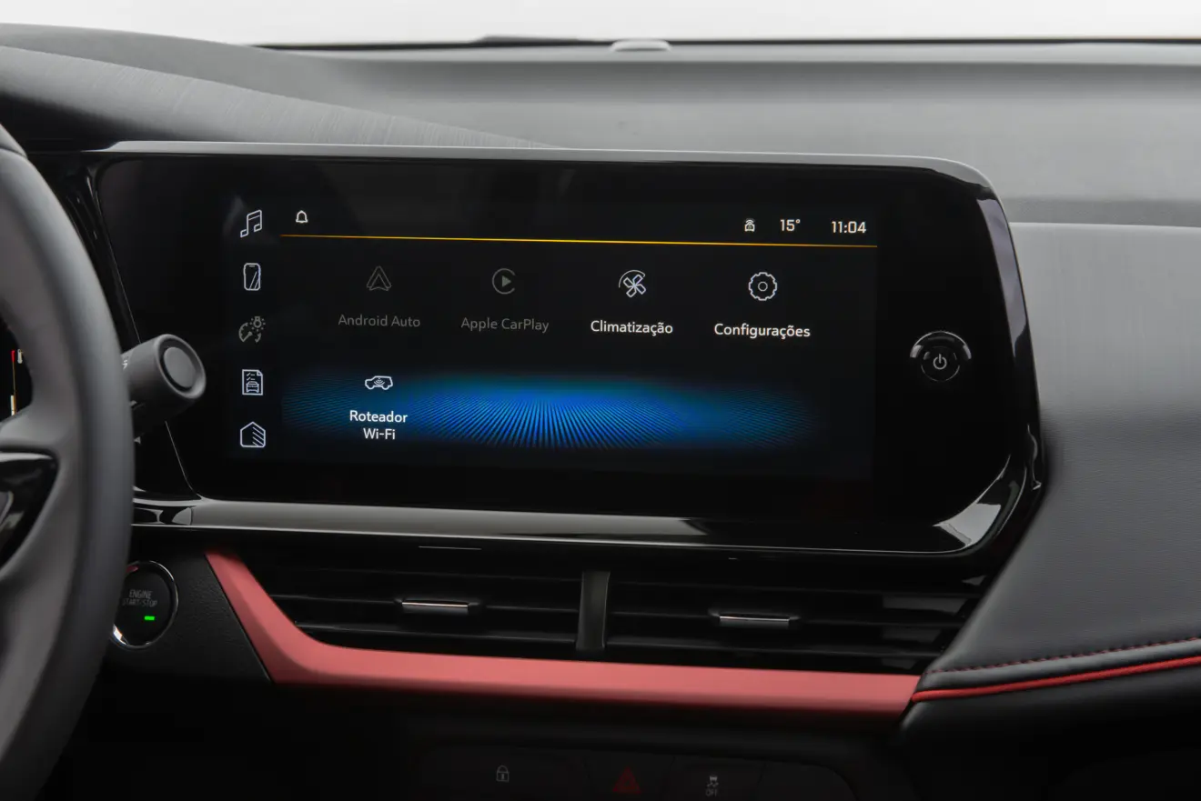 central multimídia ligada do Chevrolet Tracker RS 2026