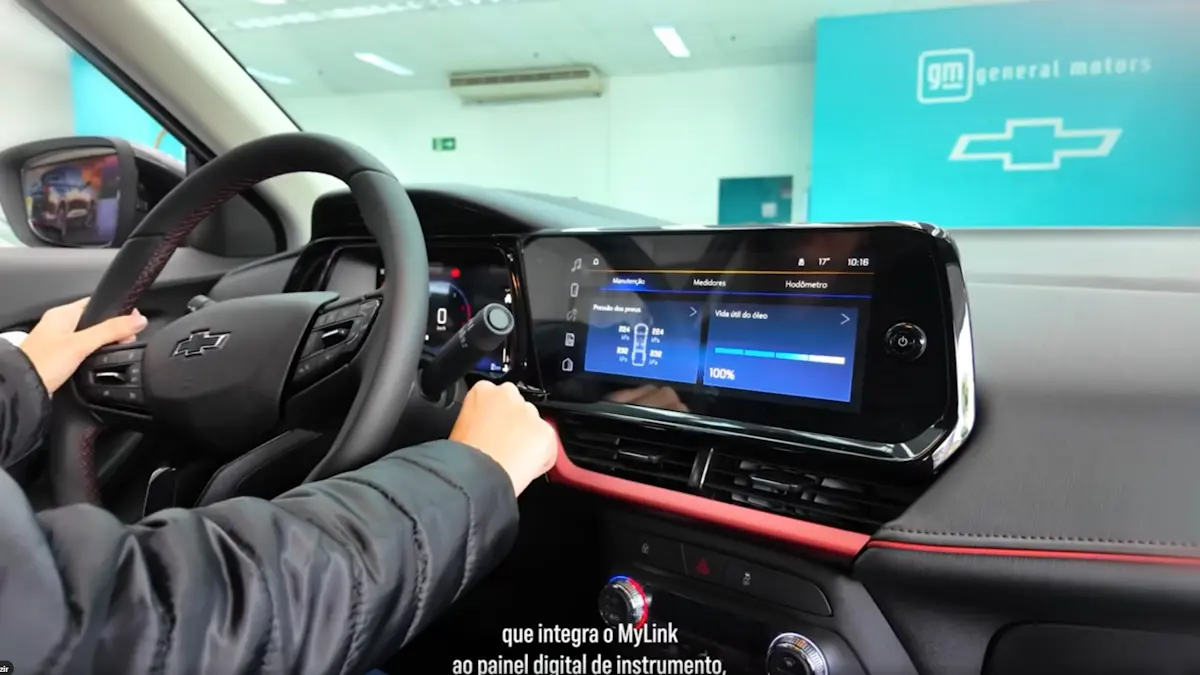 painel e central multimídiainterior chevrolet tracker rs 2026